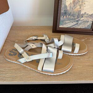 Sorel Women Ella Silver & White Crisscross Ankle Leather Loop Toe Sandals 8
